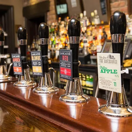 ザ デューク オブ エディンバラ ＆ バー ホテル 4*