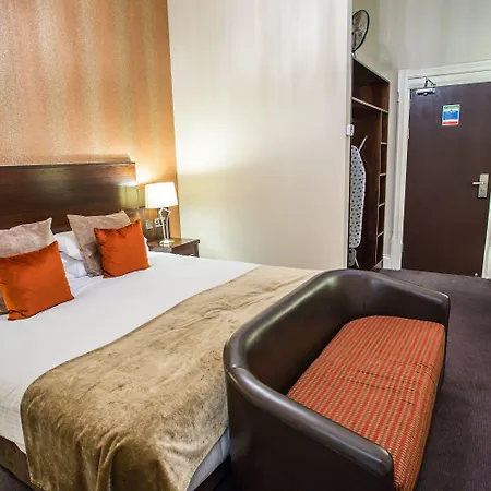 Hotel The Duke Of Edinburgh & Bar 4*