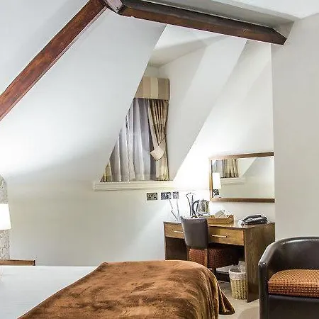 Hotel The Duke Of Edinburgh & Bar 4*