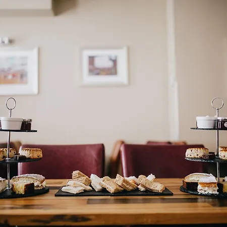 Hotel The Duke Of Edinburgh & Bar 4*