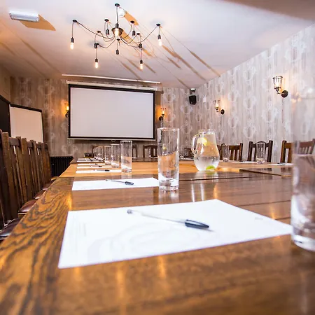 Hotel The Duke Of Edinburgh & Bar Barrow-in-Furness