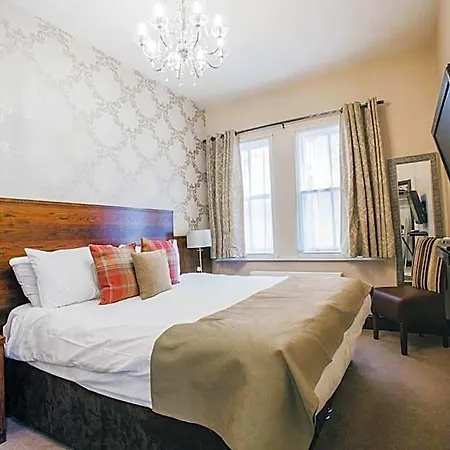 The Duke Of Edinburgh & Bar Hotel Barrow-in-Furness