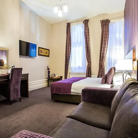Hotel The Duke Of Edinburgh & Bar 4*