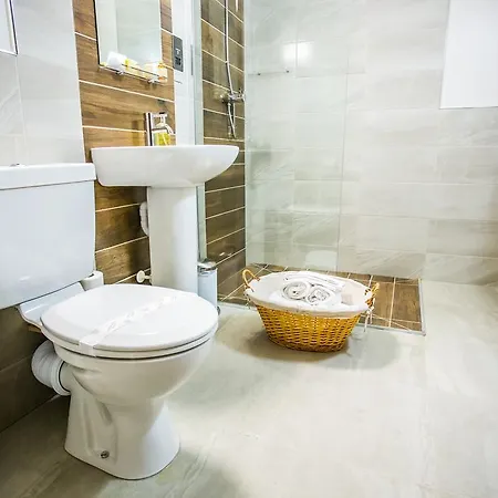 Hotel The Duke Of Edinburgh & Bar 4*