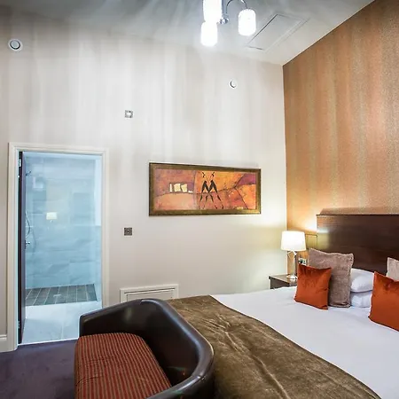 The Duke Of Edinburgh & Bar Hotel