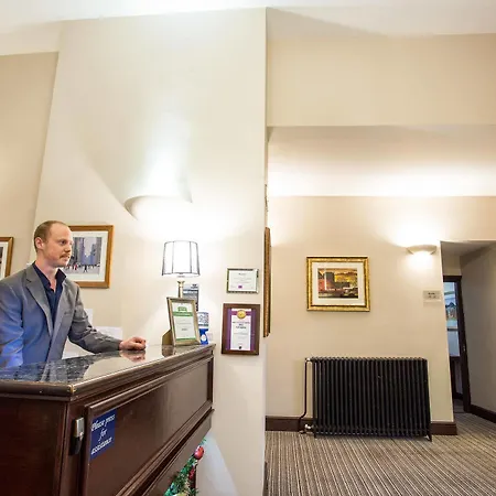 The Duke Of Edinburgh & Bar Hotel