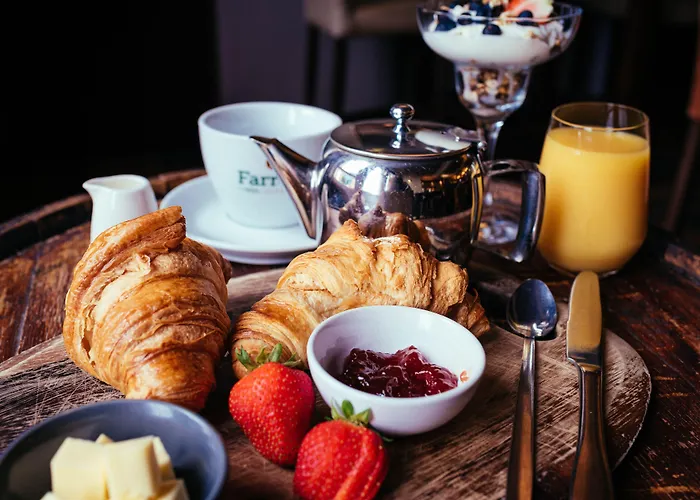 The Duke Of Edinburgh & Bar Hotel 4*